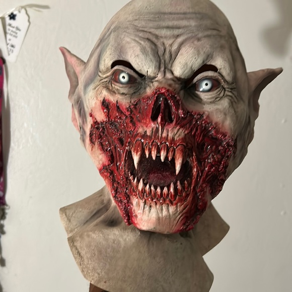 Crazy demon Halloween mask - Picture 1 of 2